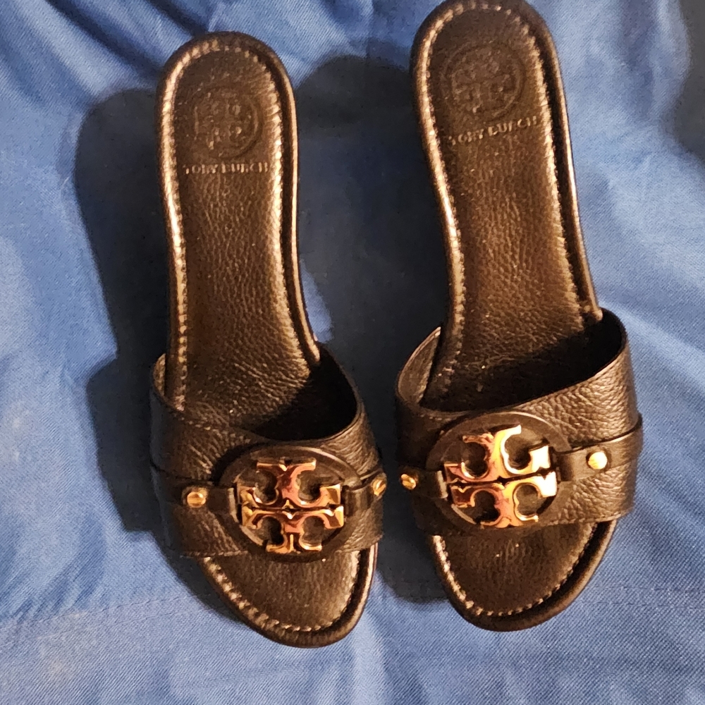 Tori Burch 8.5 Wedges 3"